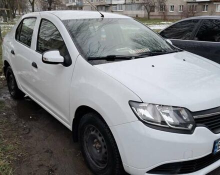 Белый Рено Логан, объемом двигателя 1.2 л и пробегом 130 тыс. км за 4700 $, фото 2 на Automoto.ua
