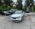 Белый Рено Логан, объемом двигателя 1.5 л и пробегом 241 тыс. км за 5700 $, фото 2 на Automoto.ua