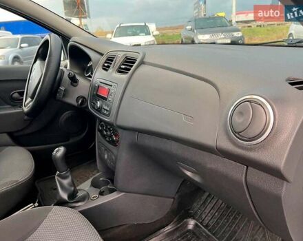 Белый Рено Логан, объемом двигателя 1.2 л и пробегом 170 тыс. км за 5890 $, фото 32 на Automoto.ua