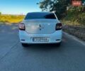 Белый Рено Логан, объемом двигателя 1.5 л и пробегом 390 тыс. км за 4600 $, фото 3 на Automoto.ua