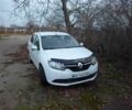 Белый Рено Логан, объемом двигателя 1.2 л и пробегом 260 тыс. км за 3200 $, фото 1 на Automoto.ua