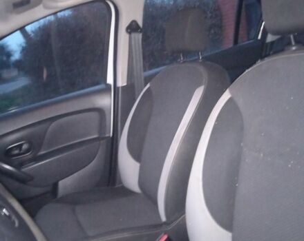 Білий Рено Логан, об'ємом двигуна 1.1 л та пробігом 240 тис. км за 2800 $, фото 4 на Automoto.ua