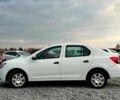 Білий Рено Логан, об'ємом двигуна 1.2 л та пробігом 170 тис. км за 5890 $, фото 3 на Automoto.ua