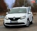 Белый Рено Логан, объемом двигателя 1.2 л и пробегом 305 тыс. км за 3650 $, фото 2 на Automoto.ua
