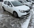 Белый Рено Логан, объемом двигателя 1.2 л и пробегом 208 тыс. км за 4800 $, фото 1 на Automoto.ua