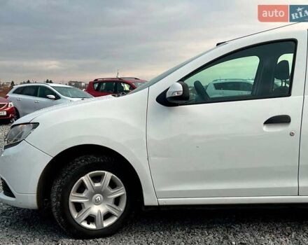 Белый Рено Логан, объемом двигателя 1.2 л и пробегом 170 тыс. км за 5890 $, фото 2 на Automoto.ua