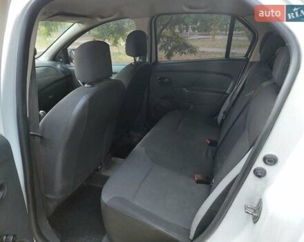 Рено Логан 2016 у Дніпро (Дніпропетровську) на Automoto.ua Білий Рено Логан, об'ємом двигуна 1.46 л та пробігом 220 тис. км за 6500 $, фото 10 на Automoto.ua