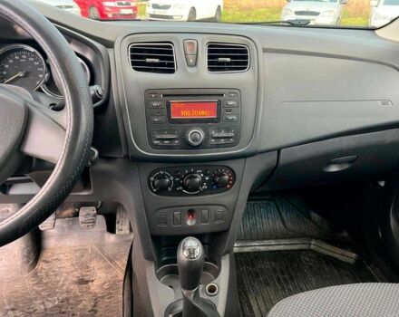 Білий Рено Логан, об'ємом двигуна 1.2 л та пробігом 170 тис. км за 5890 $, фото 23 на Automoto.ua