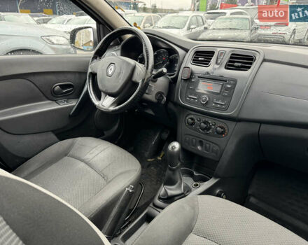 Белый Рено Логан, объемом двигателя 1.15 л и пробегом 180 тыс. км за 3500 $, фото 5 на Automoto.ua