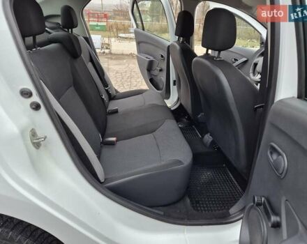 Белый Рено Логан, объемом двигателя 1.15 л и пробегом 114 тыс. км за 6500 $, фото 23 на Automoto.ua