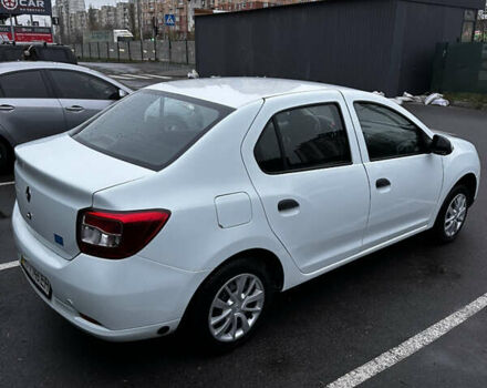 Белый Рено Логан, объемом двигателя 1.2 л и пробегом 247 тыс. км за 4200 $, фото 2 на Automoto.ua