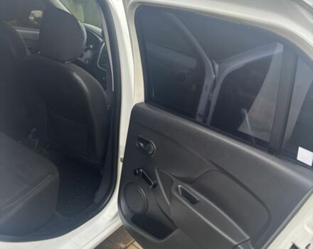 Белый Рено Логан, объемом двигателя 1.5 л и пробегом 282 тыс. км за 6500 $, фото 6 на Automoto.ua