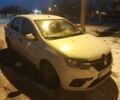 Білий Рено Логан, об'ємом двигуна 1.1 л та пробігом 300 тис. км за 3900 $, фото 1 на Automoto.ua