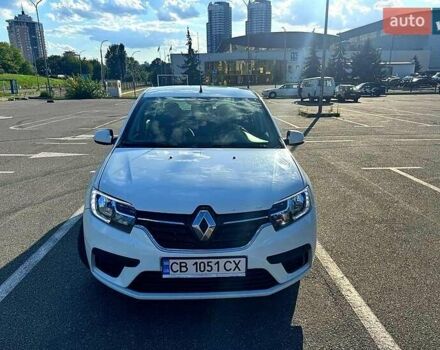 Белый Рено Логан, объемом двигателя 1.1 л и пробегом 198 тыс. км за 4400 $, фото 1 на Automoto.ua