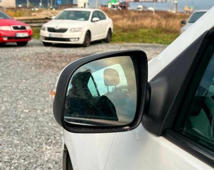 Білий Рено Логан, об'ємом двигуна 1.2 л та пробігом 170 тис. км за 5890 $, фото 13 на Automoto.ua