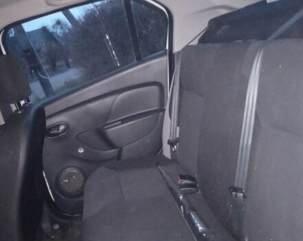 Білий Рено Логан, об'ємом двигуна 1.1 л та пробігом 240 тис. км за 2800 $, фото 5 на Automoto.ua