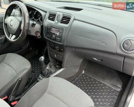 Белый Рено Логан, объемом двигателя 1.15 л и пробегом 148 тыс. км за 4800 $, фото 46 на Automoto.ua