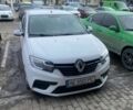 Белый Рено Логан, объемом двигателя 1.1 л и пробегом 180 тыс. км за 6099 $, фото 1 на Automoto.ua