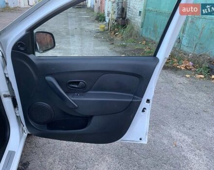 Белый Рено Логан, объемом двигателя 1.15 л и пробегом 178 тыс. км за 4450 $, фото 15 на Automoto.ua