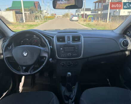 Белый Рено Логан, объемом двигателя 1.15 л и пробегом 220 тыс. км за 3200 $, фото 7 на Automoto.ua