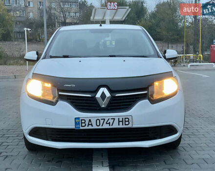 Белый Рено Логан, объемом двигателя 1.15 л и пробегом 166 тыс. км за 5799 $, фото 1 на Automoto.ua