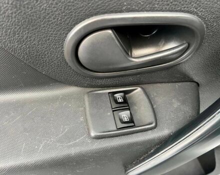 Білий Рено Логан, об'ємом двигуна 1.2 л та пробігом 170 тис. км за 5890 $, фото 15 на Automoto.ua