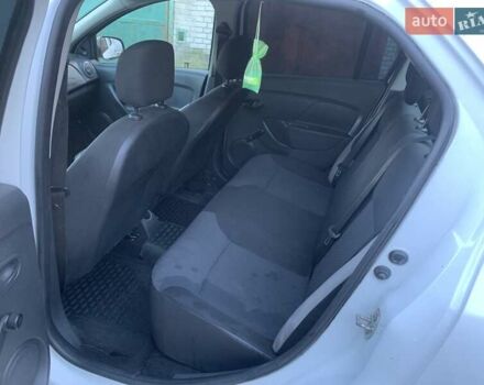 Білий Рено Логан, об'ємом двигуна 1.15 л та пробігом 178 тис. км за 4550 $, фото 14 на Automoto.ua