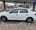 Белый Рено Логан, объемом двигателя 1.1 л и пробегом 114 тыс. км за 6500 $, фото 6 на Automoto.ua