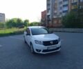 Белый Рено Логан, объемом двигателя 1.1 л и пробегом 180 тыс. км за 6300 $, фото 4 на Automoto.ua