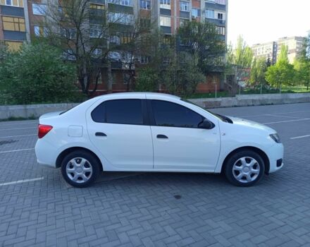 Белый Рено Логан, объемом двигателя 1.1 л и пробегом 180 тыс. км за 6300 $, фото 2 на Automoto.ua