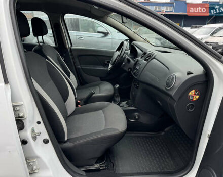 Белый Рено Логан, объемом двигателя 1.15 л и пробегом 180 тыс. км за 3500 $, фото 10 на Automoto.ua