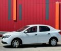 Білий Рено Логан, об'ємом двигуна 1.1 л та пробігом 0 тис. км за 4700 $, фото 2 на Automoto.ua
