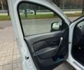 Белый Рено Логан, объемом двигателя 1.15 л и пробегом 237 тыс. км за 3550 $, фото 19 на Automoto.ua