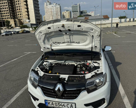 Белый Рено Логан, объемом двигателя 1.15 л и пробегом 258 тыс. км за 5000 $, фото 4 на Automoto.ua