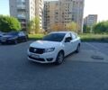 Белый Рено Логан, объемом двигателя 1.1 л и пробегом 180 тыс. км за 6300 $, фото 1 на Automoto.ua