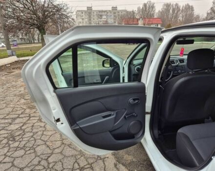 Белый Рено Логан, объемом двигателя 1.1 л и пробегом 114 тыс. км за 6500 $, фото 17 на Automoto.ua