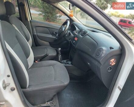 Рено Логан 2016 у Дніпро (Дніпропетровську) на Automoto.ua Білий Рено Логан, об'ємом двигуна 1.46 л та пробігом 220 тис. км за 6500 $, фото 16 на Automoto.ua