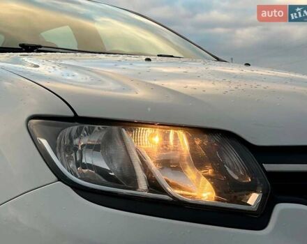 Белый Рено Логан, объемом двигателя 1.2 л и пробегом 170 тыс. км за 5890 $, фото 12 на Automoto.ua