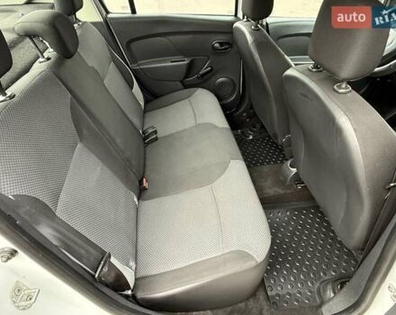 Белый Рено Логан, объемом двигателя 1.15 л и пробегом 148 тыс. км за 4800 $, фото 42 на Automoto.ua