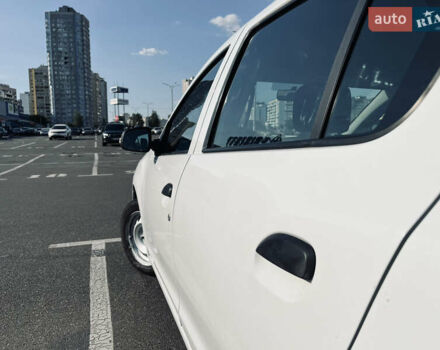 Белый Рено Логан, объемом двигателя 1.15 л и пробегом 153 тыс. км за 5900 $, фото 17 на Automoto.ua