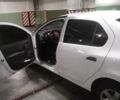Белый Рено Логан, объемом двигателя 1.15 л и пробегом 250 тыс. км за 4900 $, фото 4 на Automoto.ua
