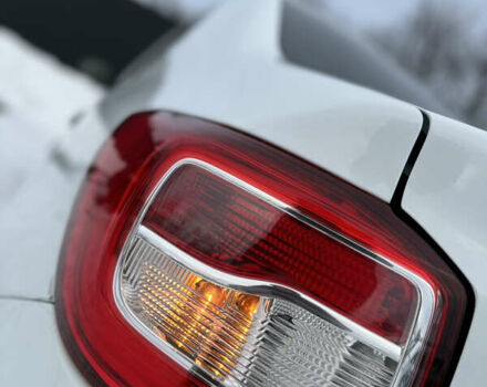 Білий Рено Логан, об'ємом двигуна 1.15 л та пробігом 232 тис. км за 4350 $, фото 15 на Automoto.ua