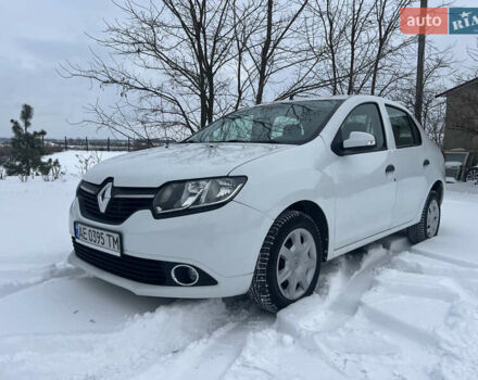 Белый Рено Логан, объемом двигателя 1.15 л и пробегом 280 тыс. км за 4700 $, фото 2 на Automoto.ua