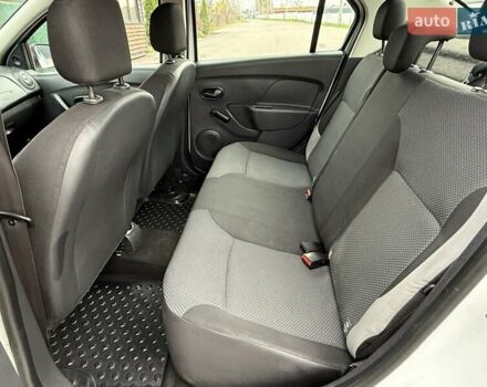 Белый Рено Логан, объемом двигателя 1.15 л и пробегом 148 тыс. км за 4800 $, фото 41 на Automoto.ua