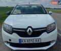 Белый Рено Логан, объемом двигателя 1.2 л и пробегом 300 тыс. км за 4500 $, фото 1 на Automoto.ua