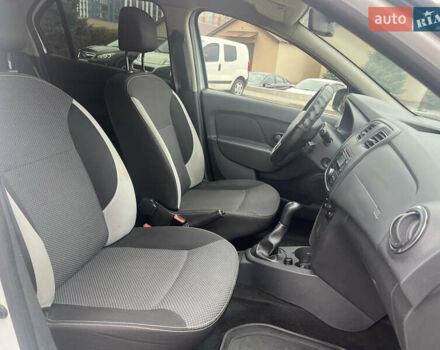 Белый Рено Логан, объемом двигателя 1.15 л и пробегом 185 тыс. км за 6500 $, фото 14 на Automoto.ua