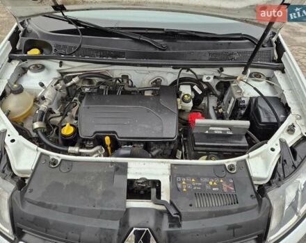 Белый Рено Логан, объемом двигателя 1.15 л и пробегом 114 тыс. км за 6500 $, фото 27 на Automoto.ua