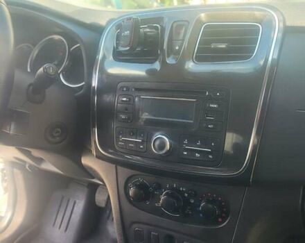 Білий Рено Логан, об'ємом двигуна 1.15 л та пробігом 295 тис. км за 5800 $, фото 11 на Automoto.ua