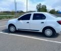 Белый Рено Логан, объемом двигателя 1.5 л и пробегом 260 тыс. км за 4200 $, фото 5 на Automoto.ua