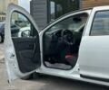 Рено Логан 2017 в Червонограде на Automoto.ua Белый Рено Логан, объемом двигателя 1.2 л и пробегом 137 тыс. км за 5499 $, фото 10 на Automoto.ua